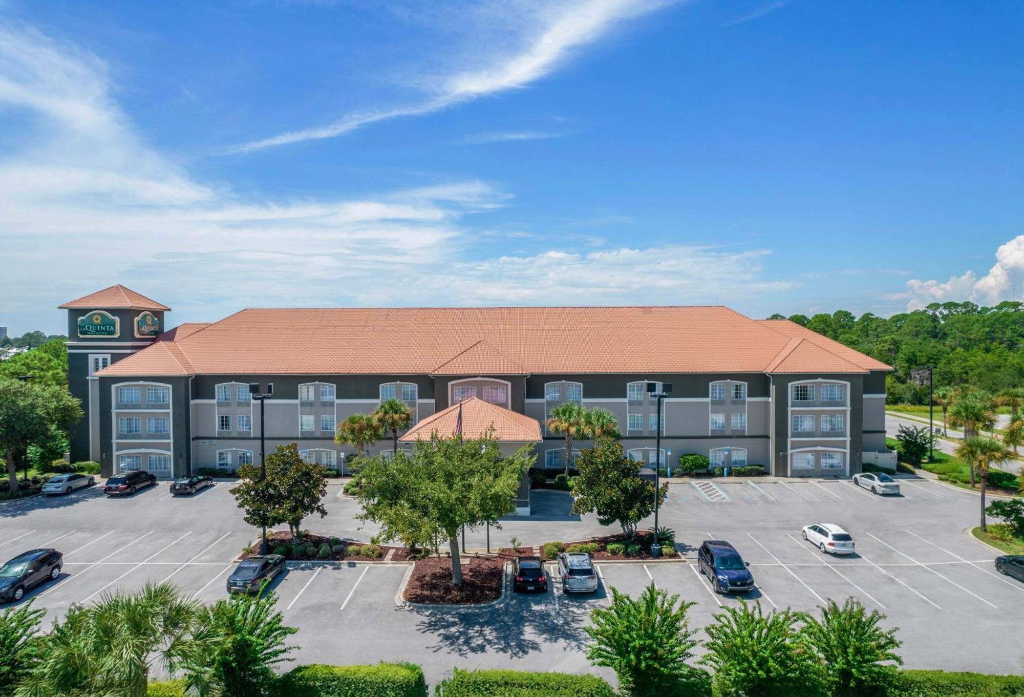 Hotel La Quinta By Wyndham Pcb Coastal Palms Upper Grand Lagoon Exterior foto
